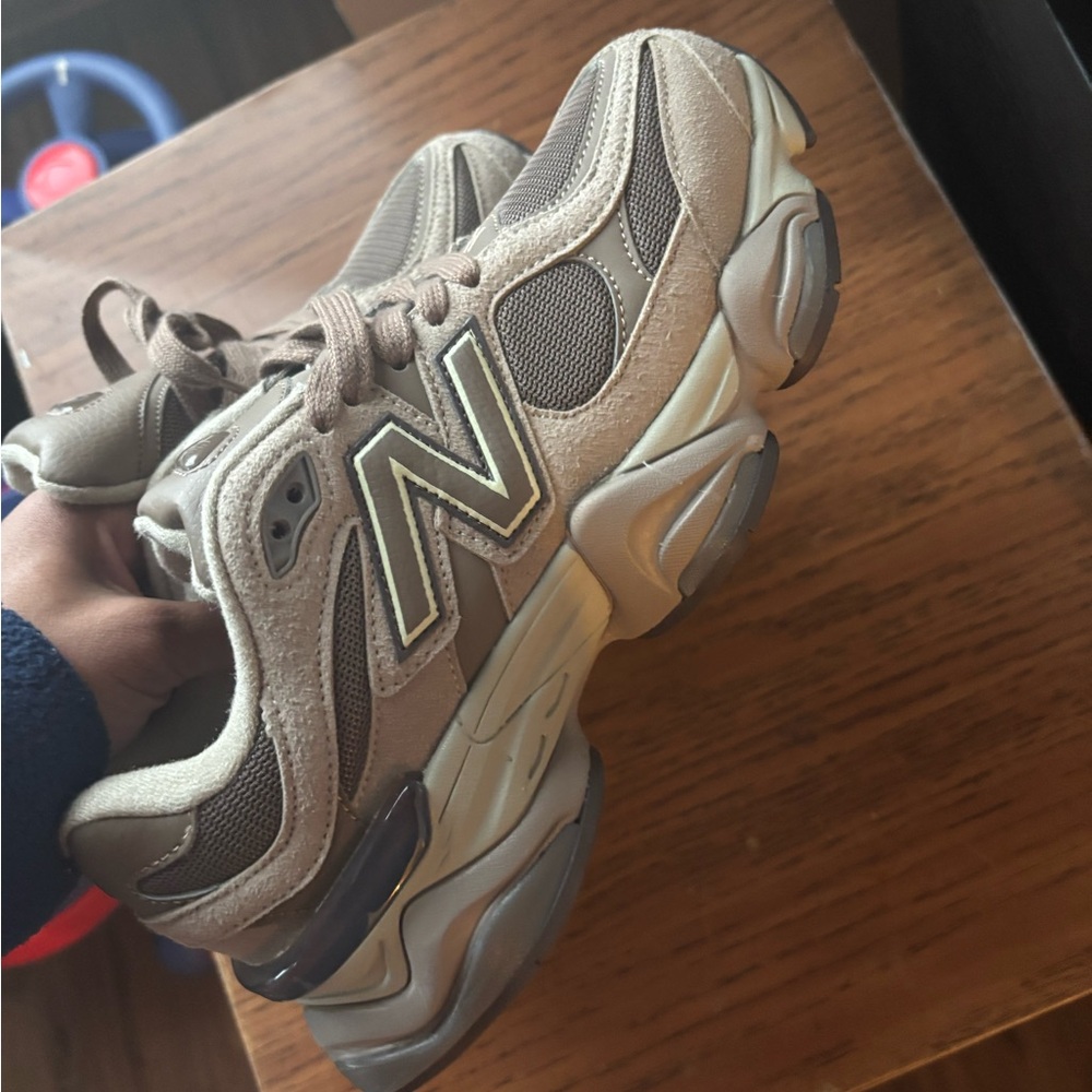New balance 9060